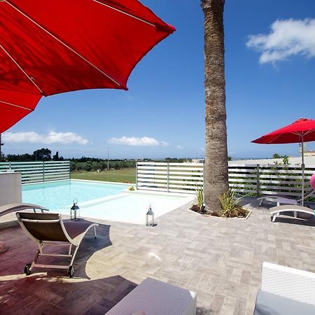 Bed and Breakfast La Rocca Scavata Rilievo Exterior foto
