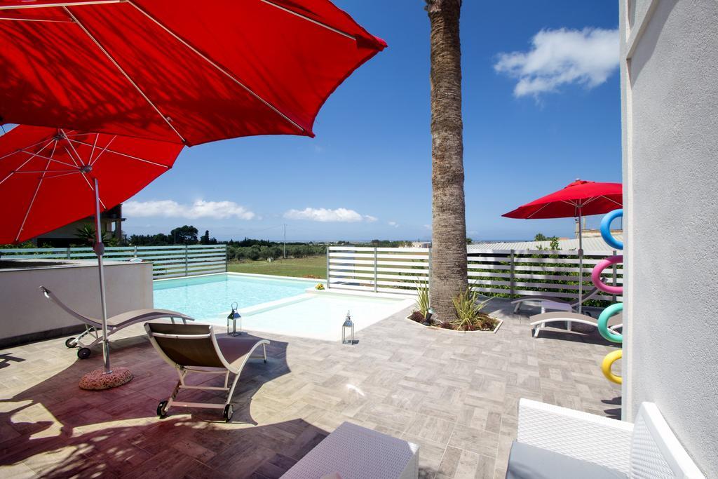 Bed and Breakfast La Rocca Scavata Rilievo Exterior foto